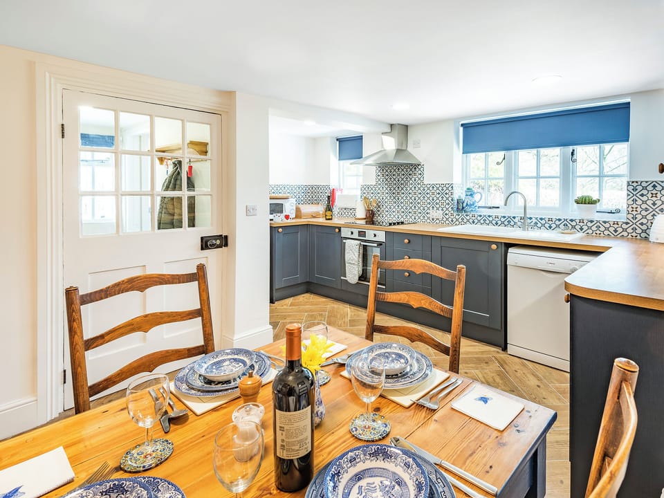 Kitchen/diner | Lion Gate Lodge, Scrivelsby