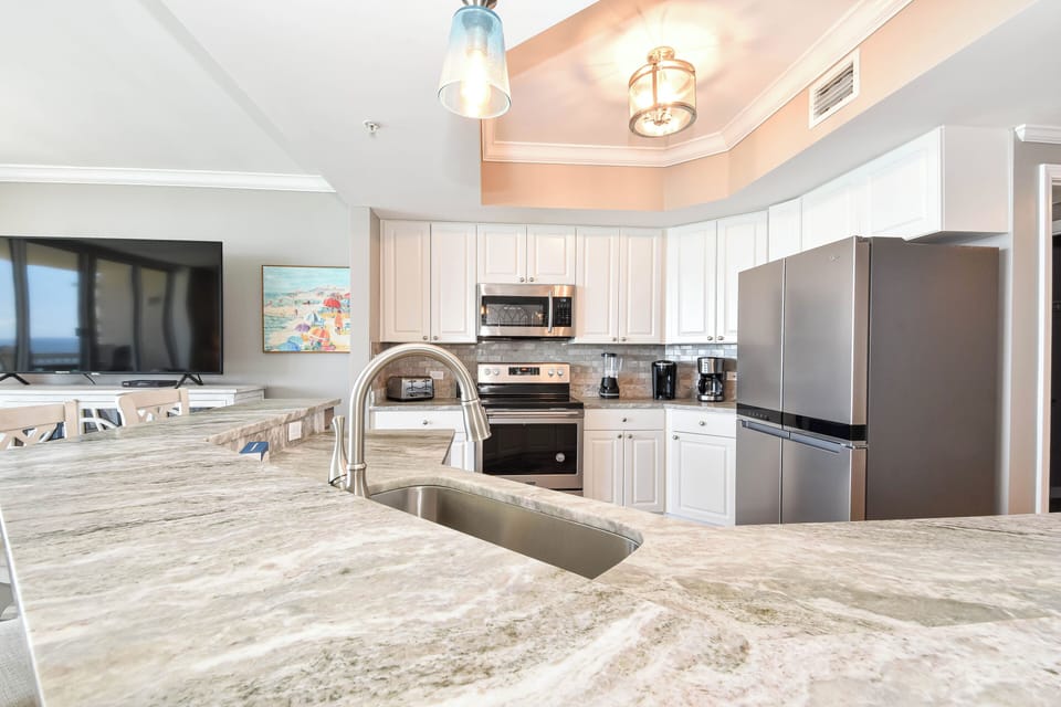 Silver Shells St. Croix 1206 - Kitchen with Stainless Steel Appliances