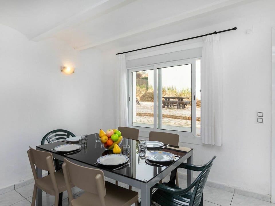 Table, Furniture, Tableware, Property, Building, Chair, Window, Kitchen & Dining Room Table, Wood, Interior Design