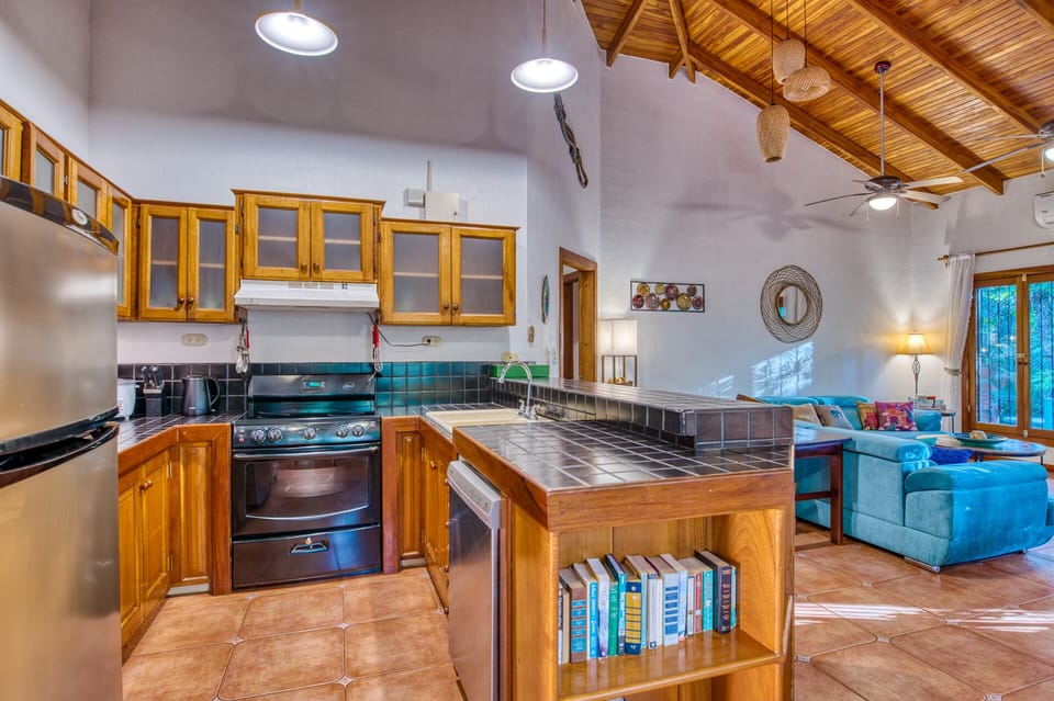 Full kitchen for when only a homemade meal will do no matter where we are. 