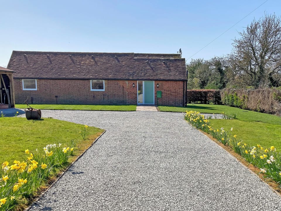 Exterior | Chapel Farm Barn, Brabourne, near Ashford