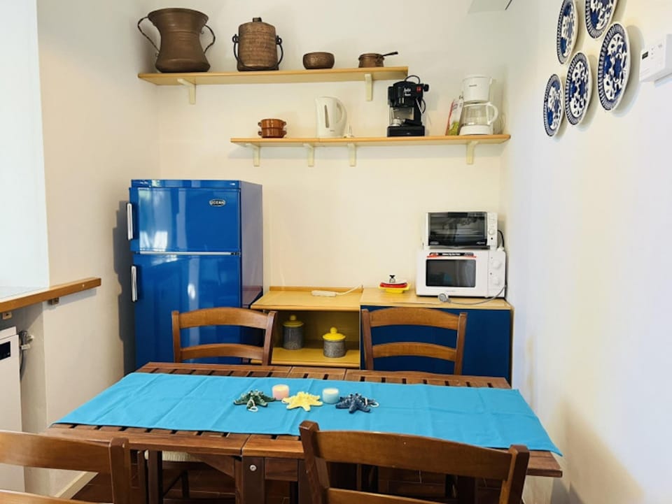 Villa, 3 Bedrooms, Patio, Garden View | Dining room