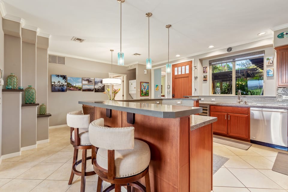 Bar Seating for 2 at the Kitchen in Golf Villas at Mauna Lani A2