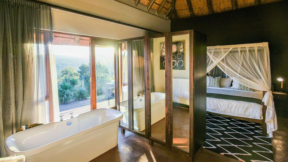 In-room safe, free WiFi, bed sheets