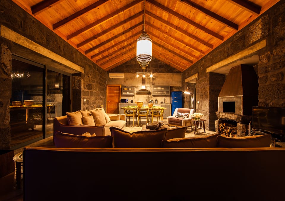 Luxury Villa, 2 Bedrooms, Ocean View, Oceanfront | Living area