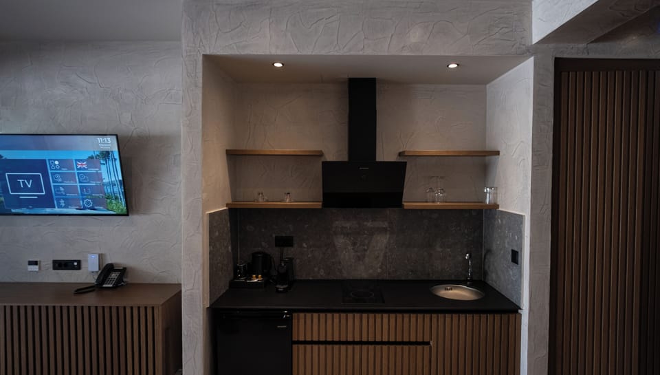 Signature Suite, Private Pool | Private kitchen | Fridge, espresso maker, electric kettle