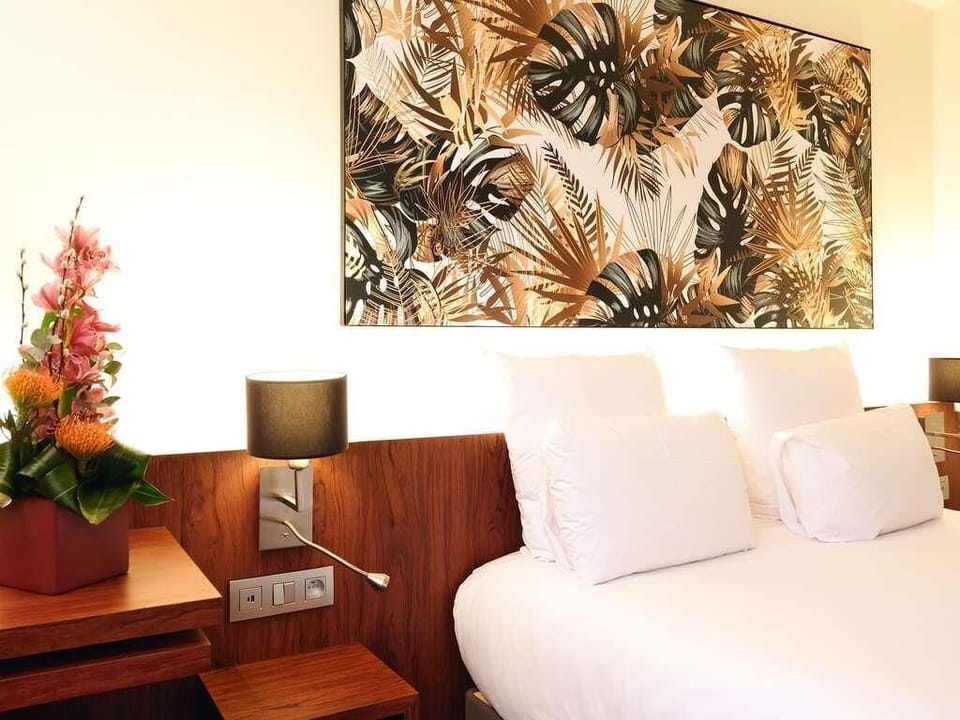 Superior Room, 1 Double Bed | Pillowtop beds, in-room safe, desk, laptop workspace