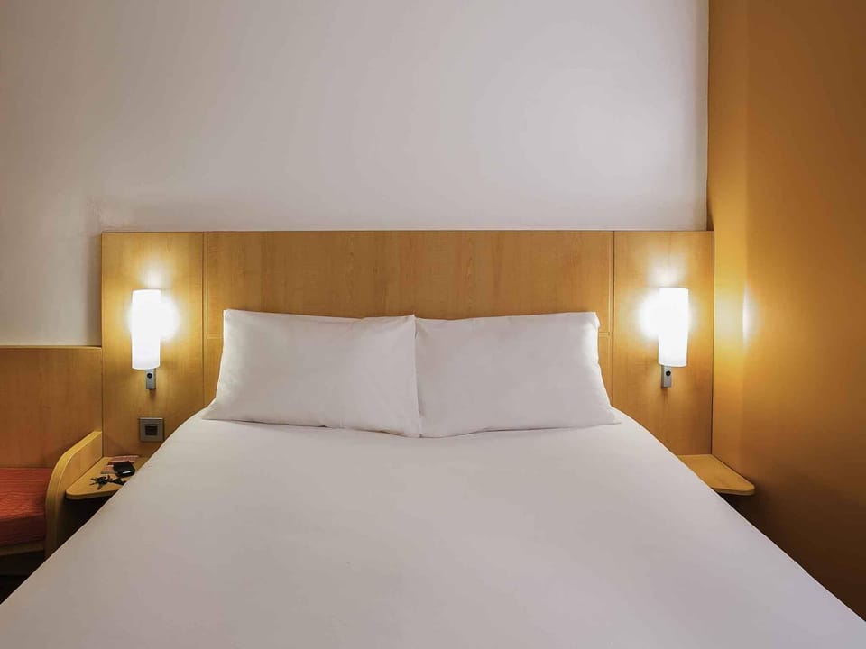 Double Room, 1 Double Bed | Premium bedding, minibar, in-room safe, desk