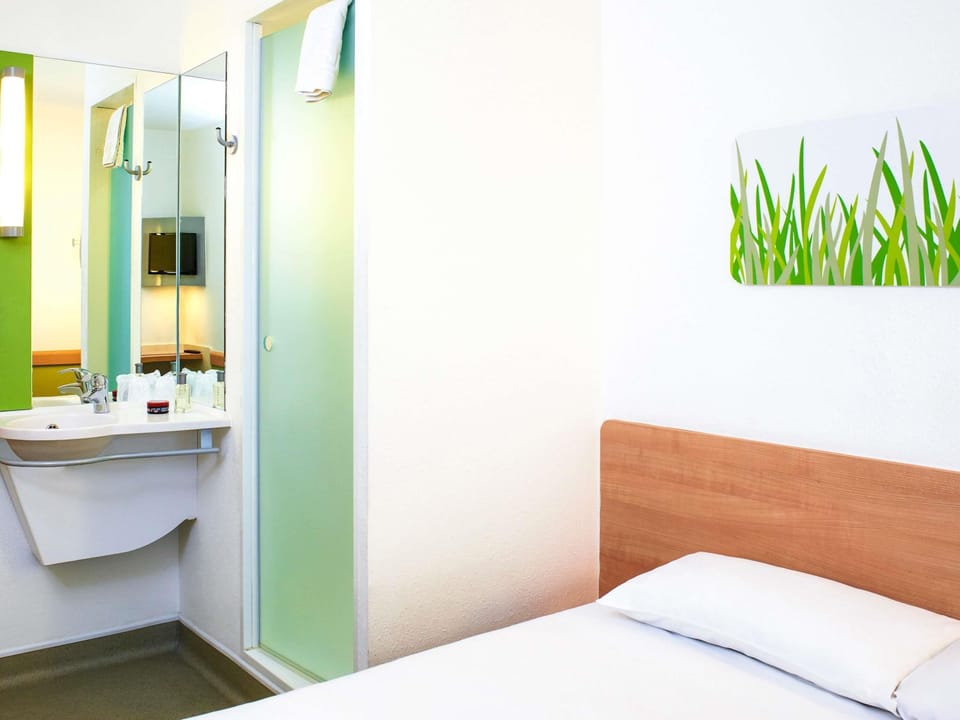 Double Room, 1 Double Bed | Desk, free WiFi, bed sheets
