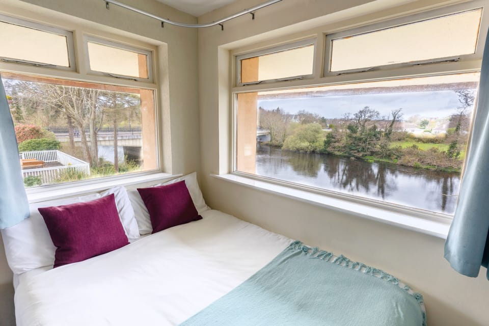Family Room, River View | WiFi, individually decorated, individually furnished, bed sheets
