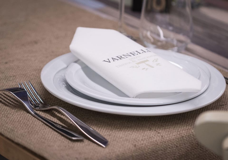 2 restaurants, breakfast, lunch, dinner served; Italian cuisine