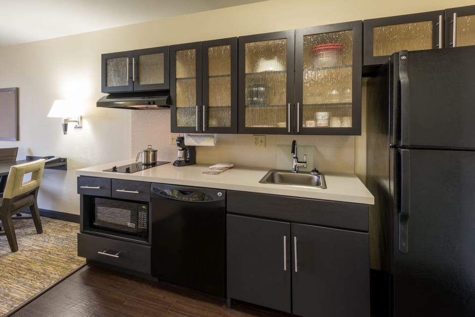 Desk, blackout drapes, iron/ironing board, free WiFi