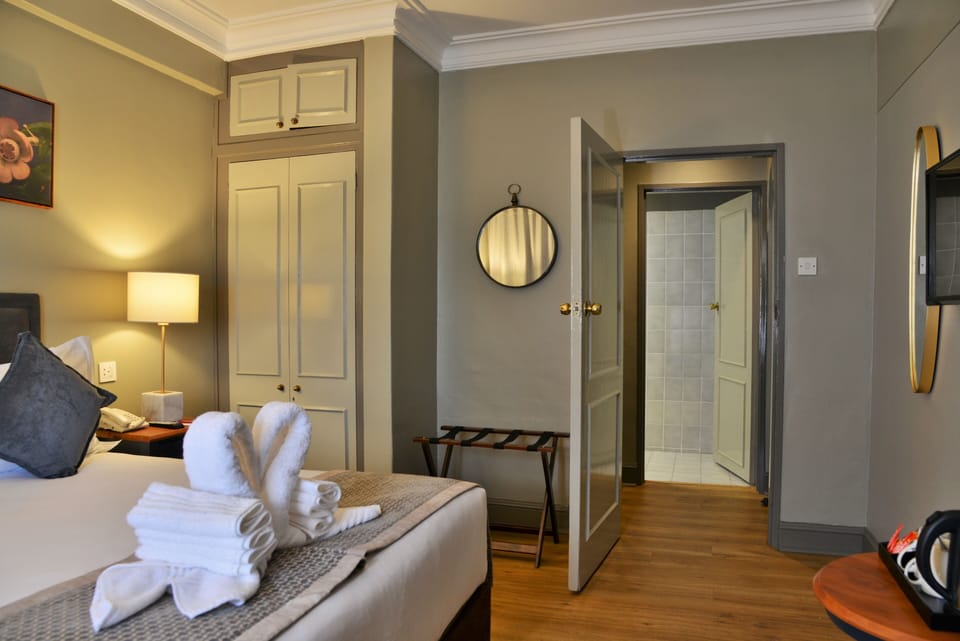 1 bedroom, in-room safe, desk, free WiFi
