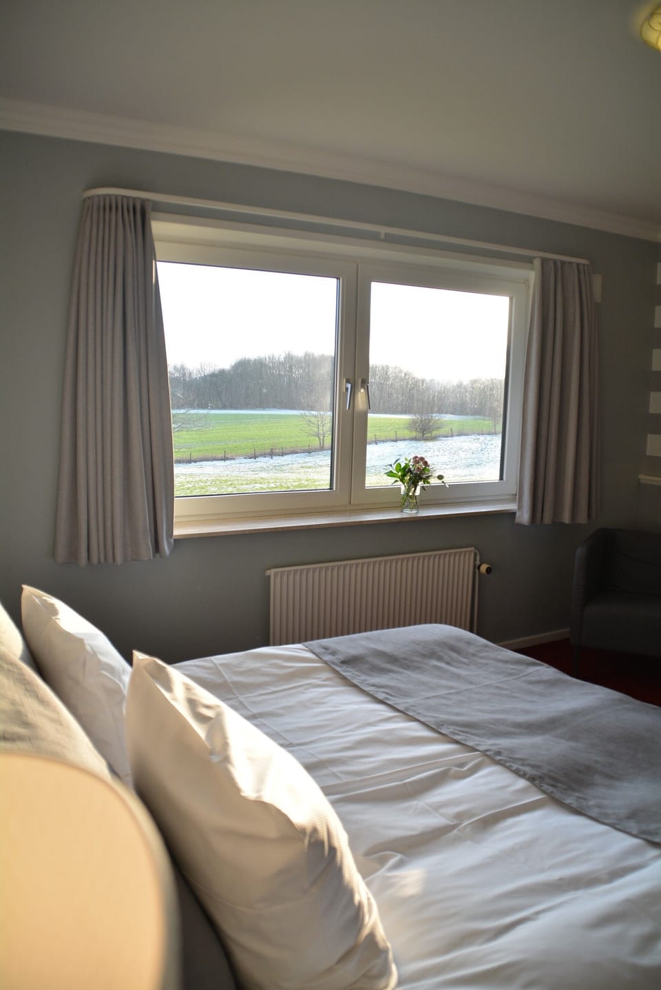 In-room safe, desk, soundproofing, cribs/infant beds