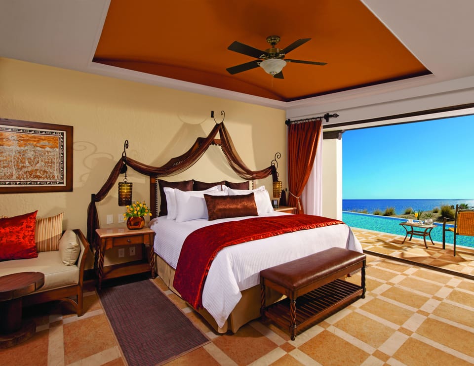Preferred Club Junior Suite Swim Out Ocean Front King | Premium bedding, pillowtop beds, minibar, in-room safe