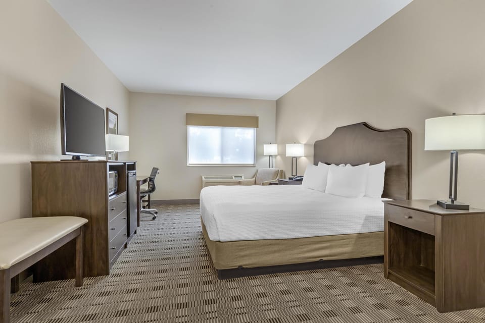 Desk, soundproofing, iron/ironing board, rollaway beds