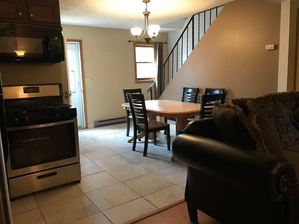 Townhome, 2 Bedrooms, Lake View | Private kitchen | Microwave, coffee/tea maker, toaster, freezer