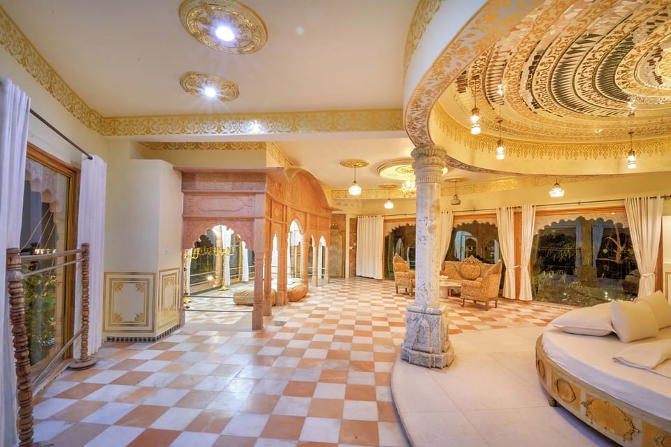 Maharaja Suite | Premium bedding, in-room safe, bed sheets