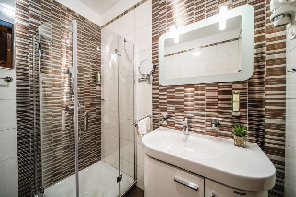 Villa Franica Dubrovnik, City Beach Villa with Pool and Sea View Villa in Dubrovnik