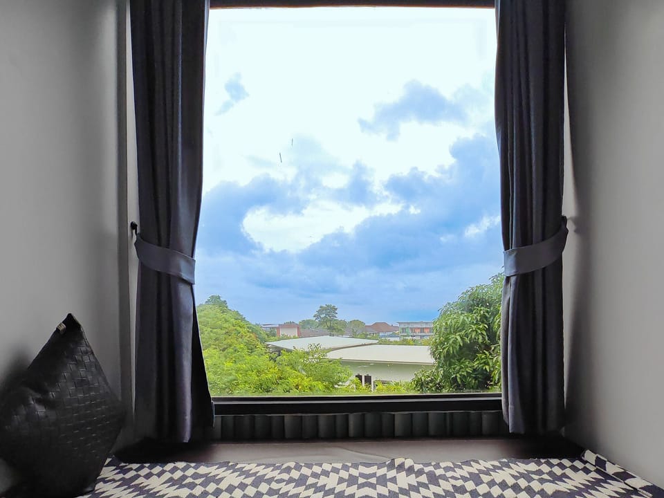 Deluxe Room (New Wing) | In-room safe, free WiFi, bed sheets