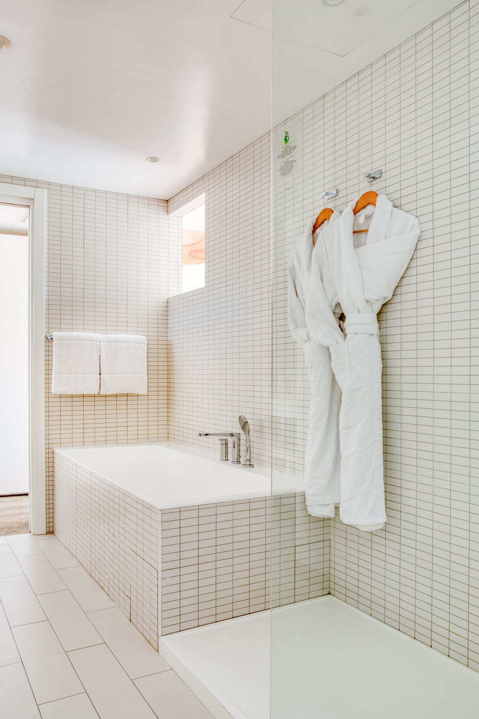 Suite, Terrace, Garden View | Bathroom | Hair dryer, bathrobes, slippers, towels