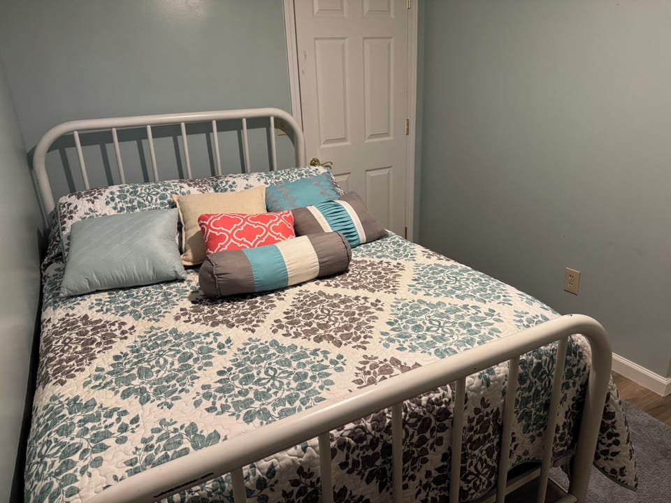 First floor bedroom 2 has a full size bed