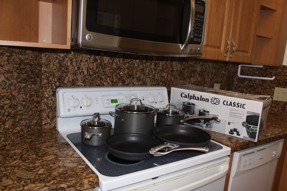 High end Calphalon Pots and pans for cooking your favorite tropical dishes