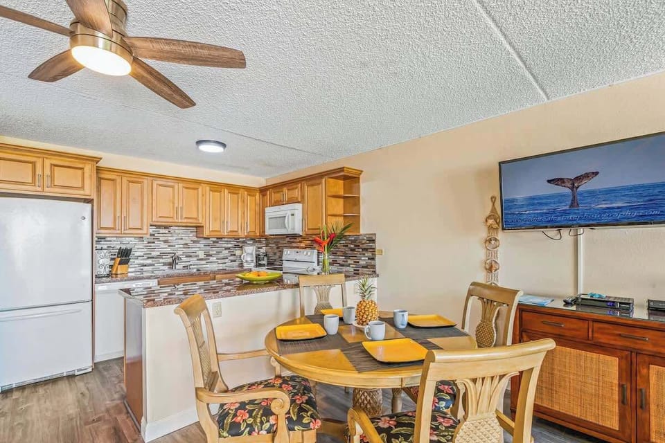 Dining table with 4 chairs