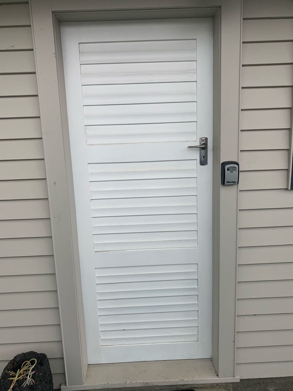 Entrance door with lockbox