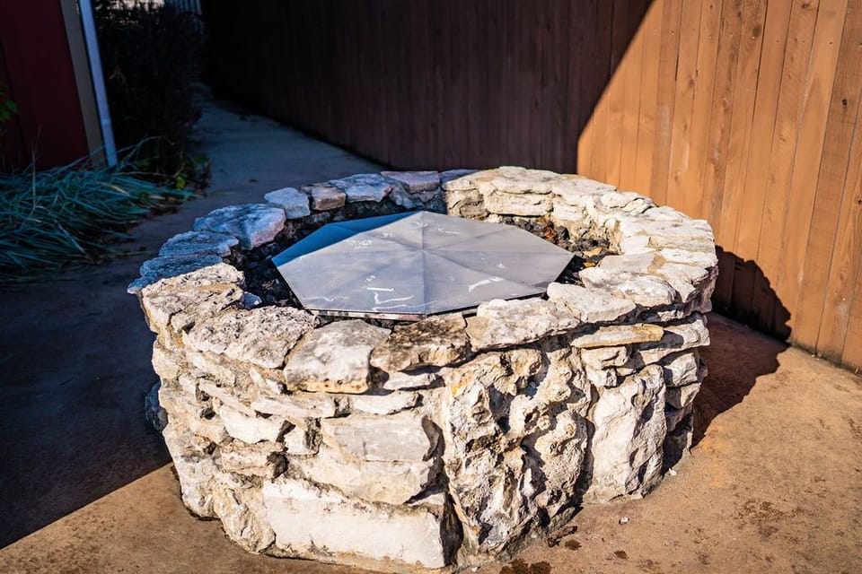 Gas Firepit, No Wood Needed.