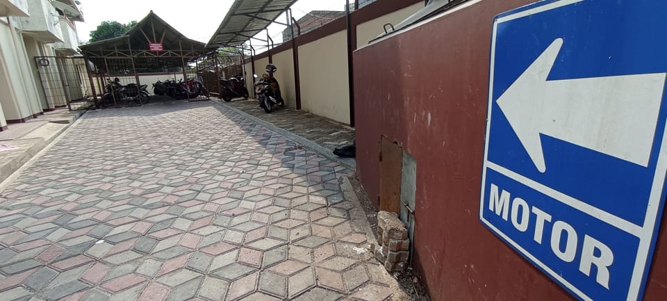 Free self parking