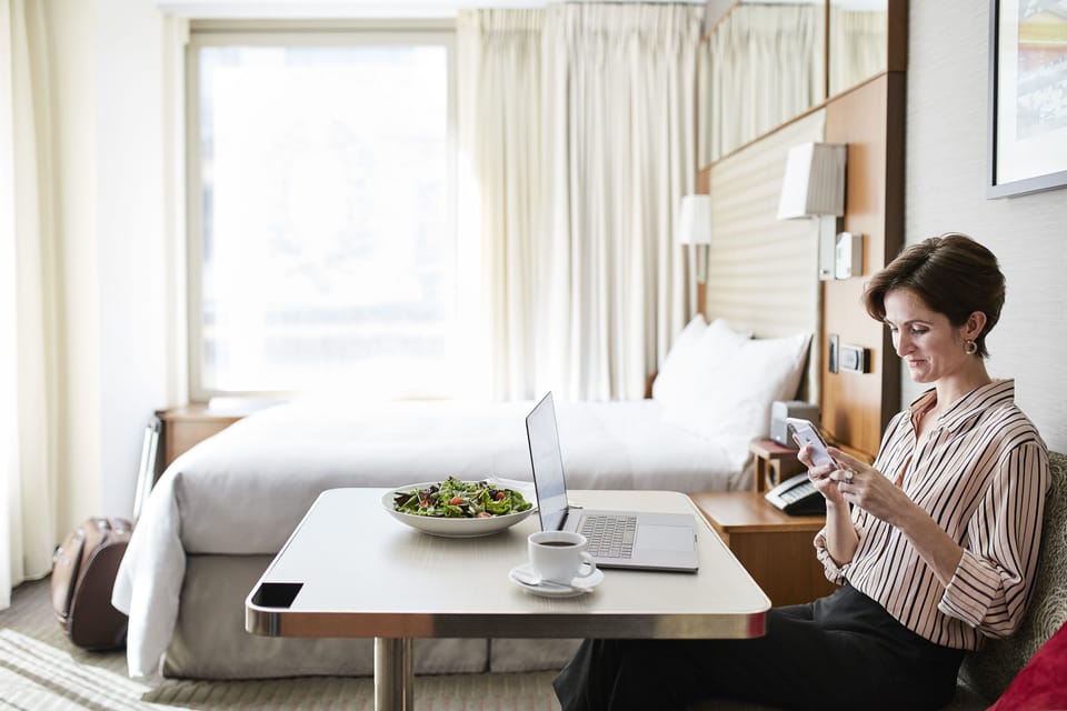 Premium bedding, in-room safe, desk, laptop workspace