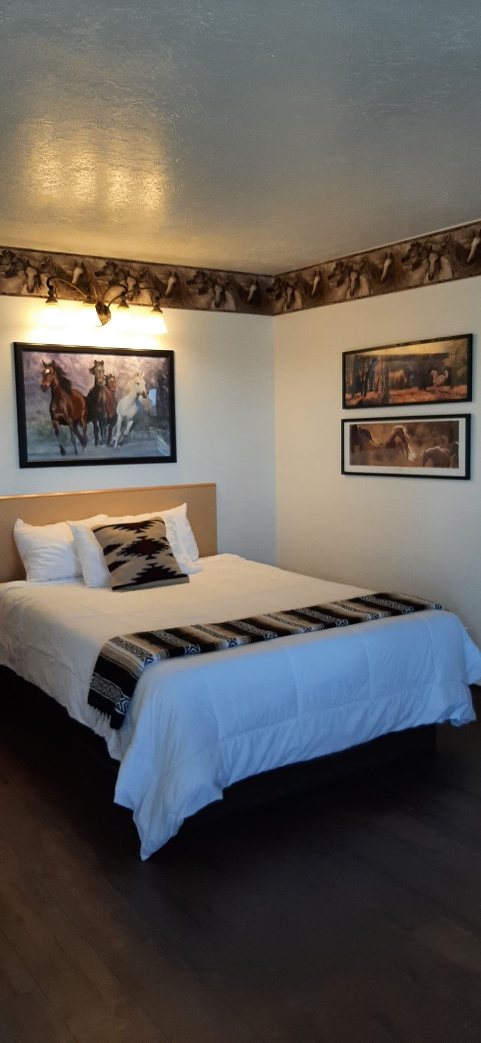 Desk, free WiFi, bed sheets