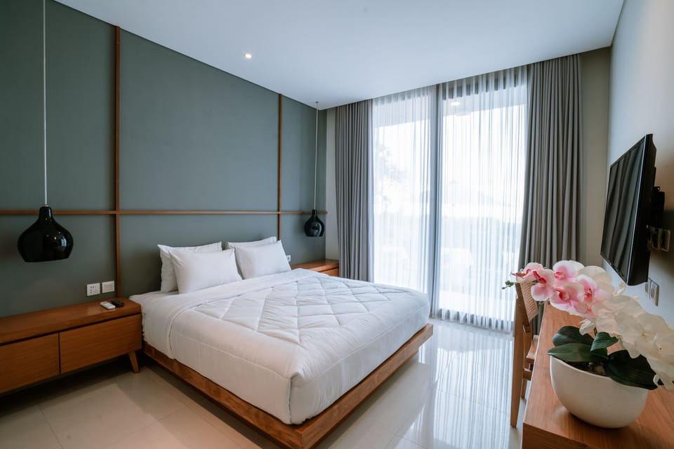 Deluxe Double Room, Pool View | Blackout drapes, soundproofing, free WiFi, bed sheets