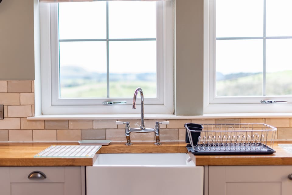 House | Private kitchen | Fridge, microwave, oven, stovetop