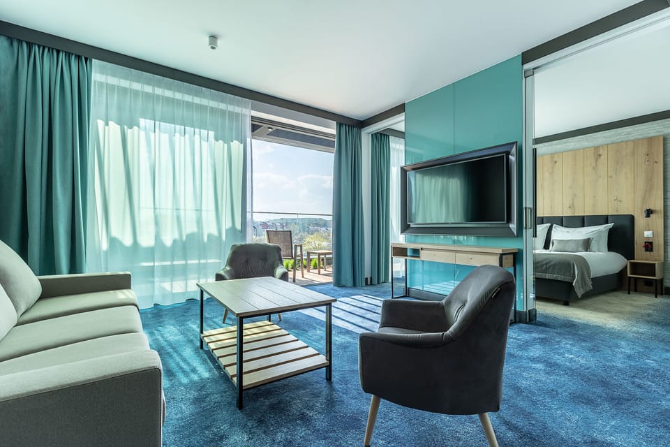 Senior Room | In-room safe, blackout drapes, soundproofing, iron/ironing board