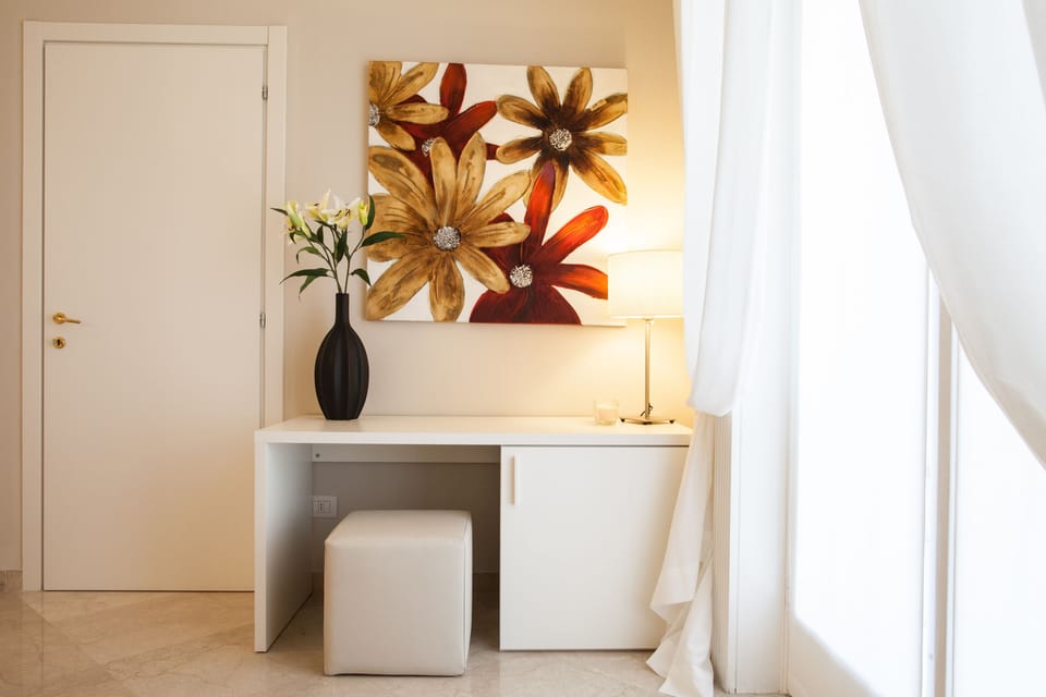 Suite Donizetti ( Via Fatebenefratelli 15 ) | Private kitchen | Fridge, microwave, stovetop, espresso maker