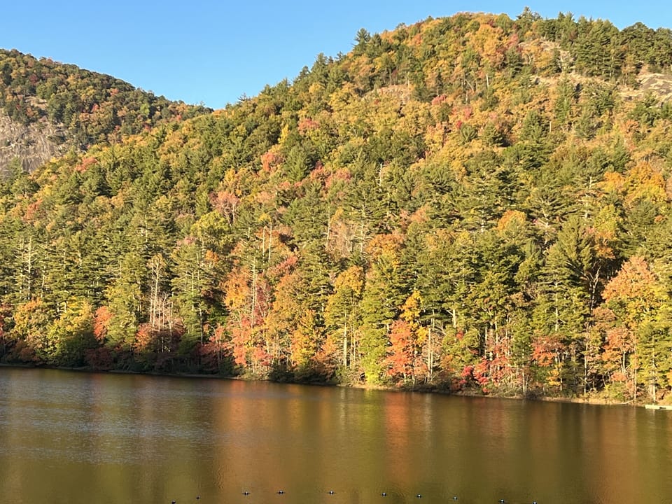 Nearby Fairfield Lake