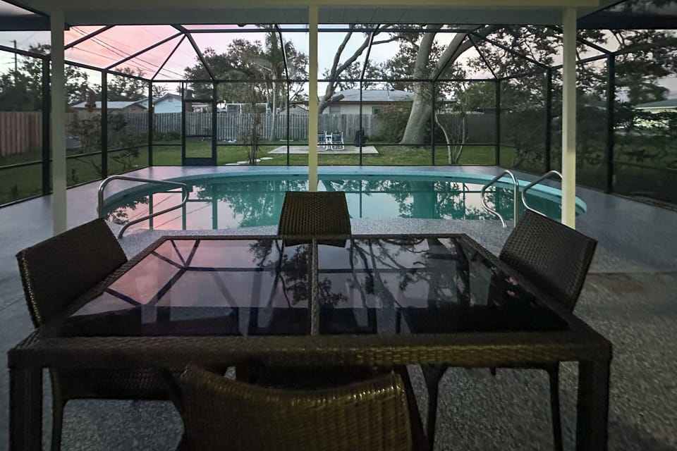 Patio | Outdoor Dining
