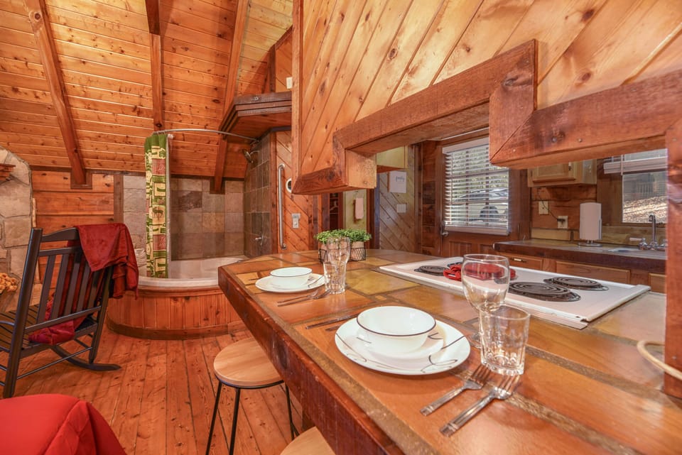 Breakfast nook on stone tile countertop