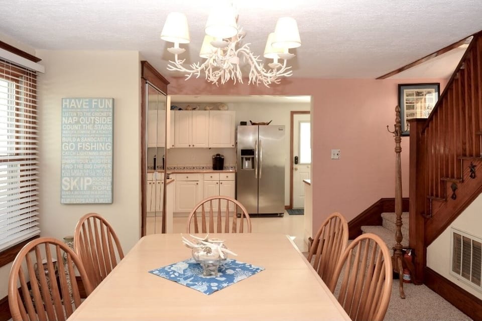 View to kitchen