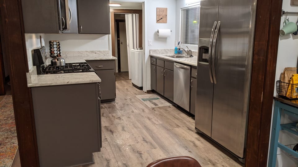 kitchen/laundry