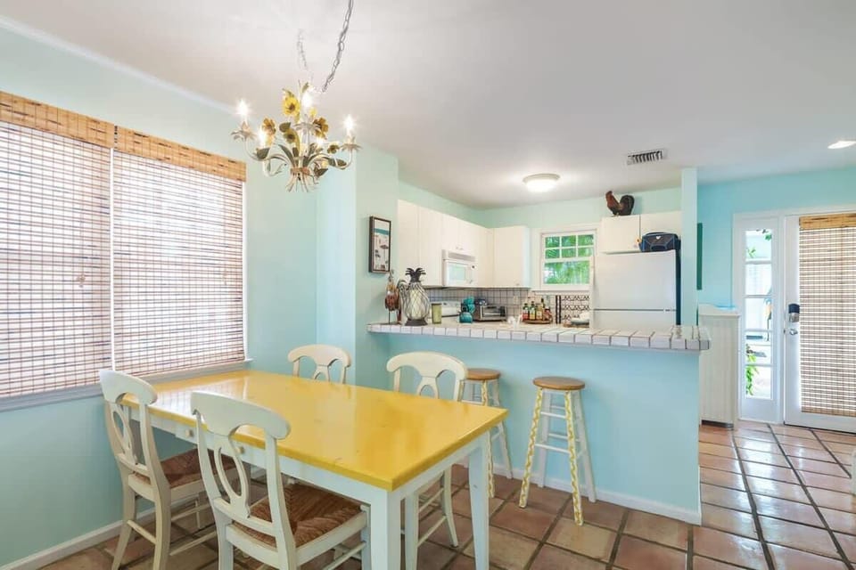 Dining Table - Seating for 4