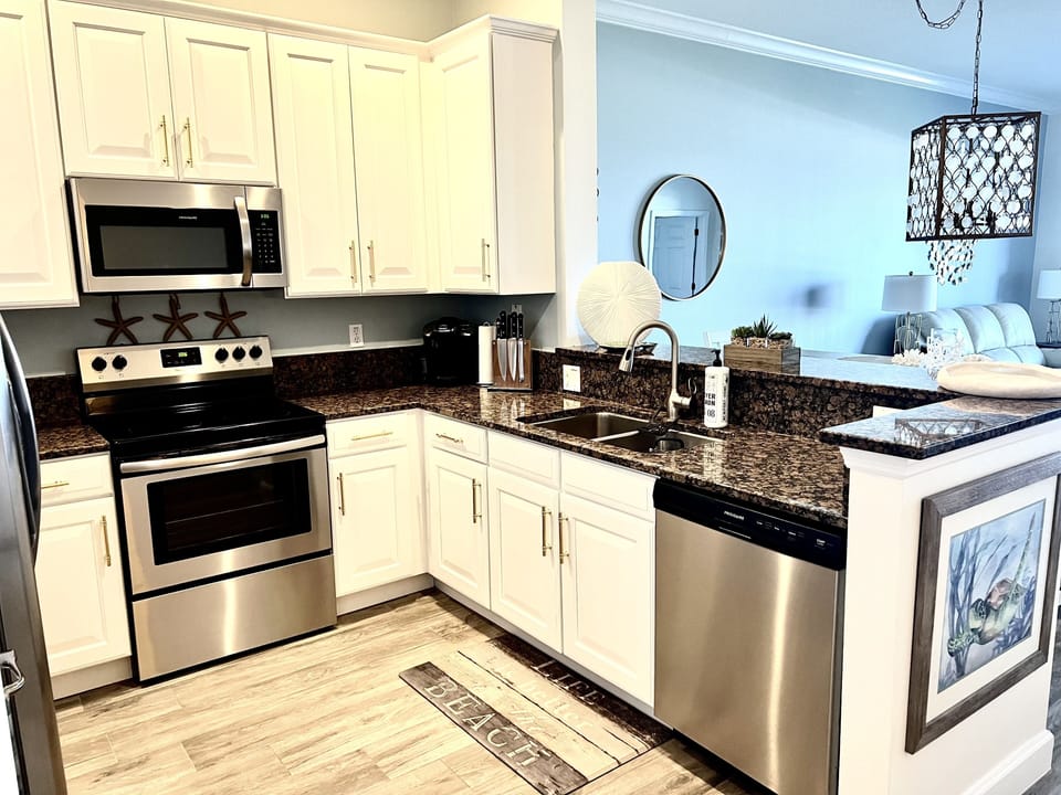 Fully equipped kitchen.