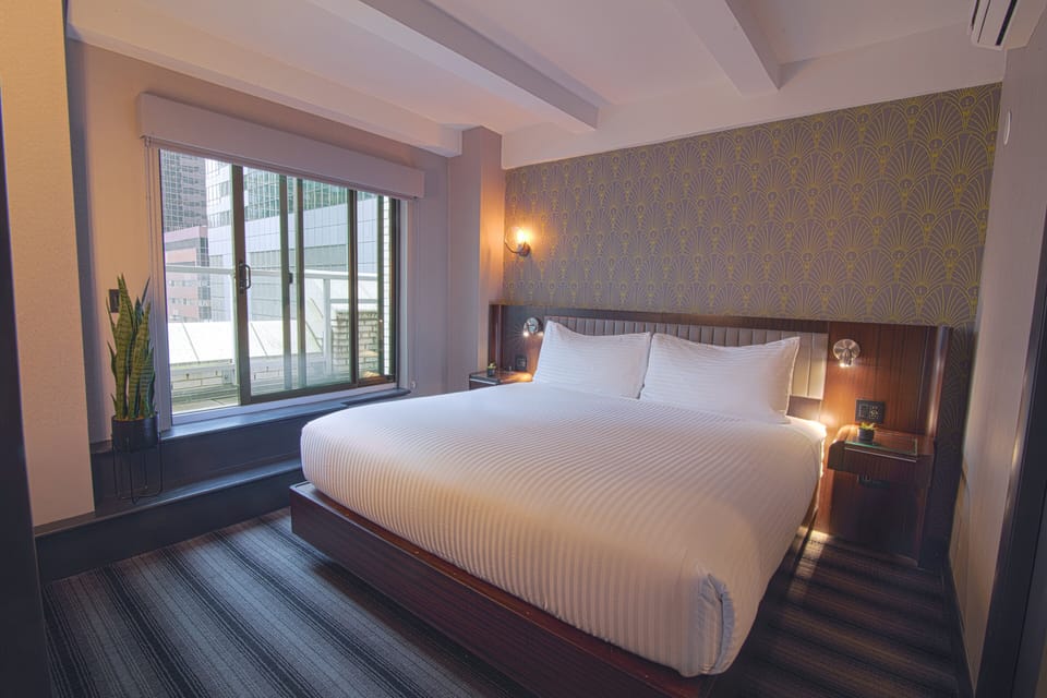 Frette Italian sheets, premium bedding, down comforters, pillowtop beds