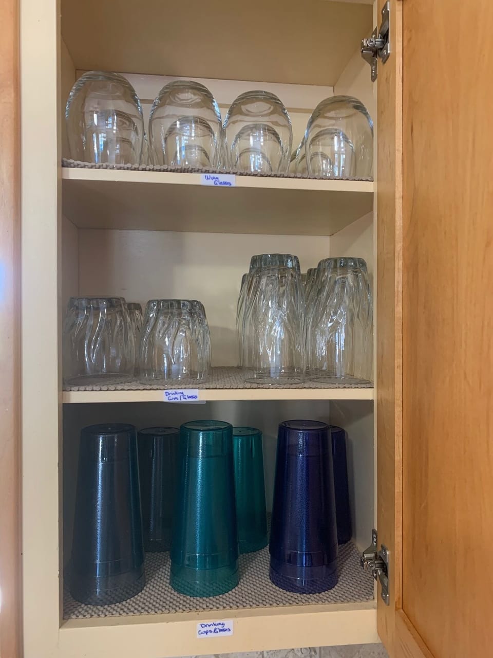 All kinds of drinking cups