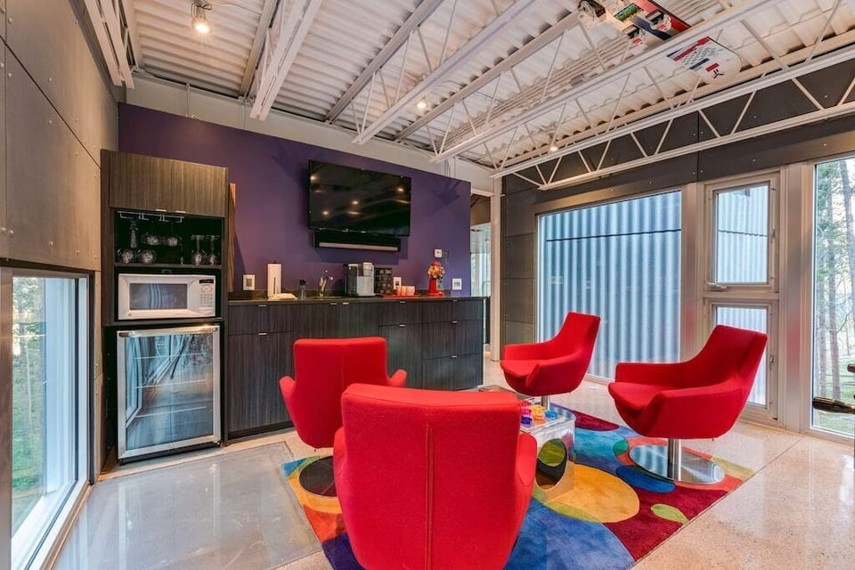 Kitchenette & coffee bar in the Upper Level game room keeps refreshments handy
