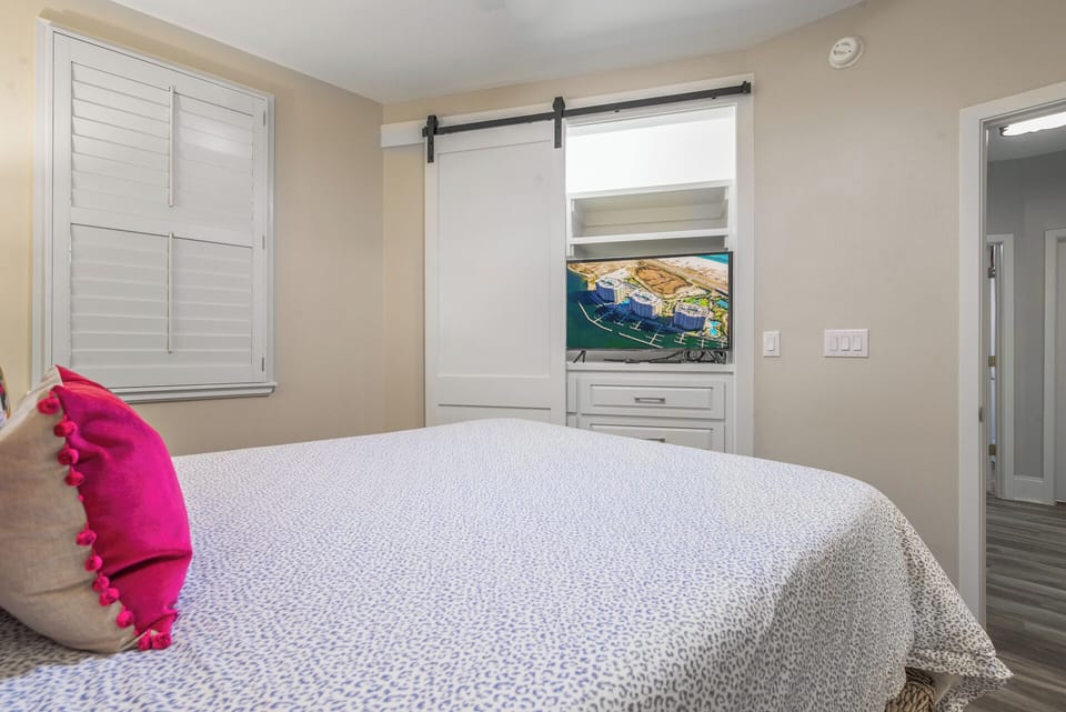 Caribe Resort B1103 Guest Bedroom