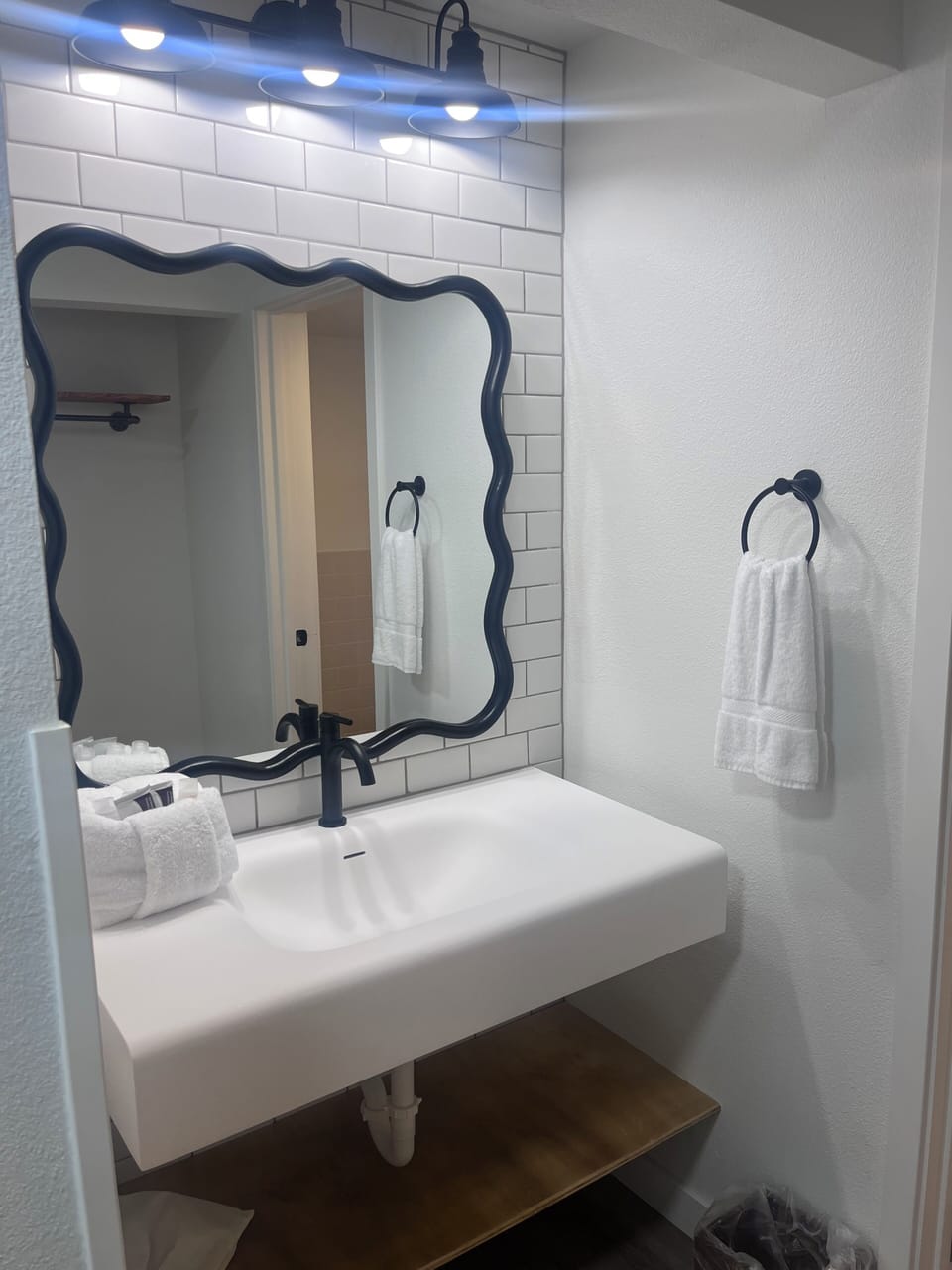 Standard Room, 2 Queen Beds | Bathroom sink