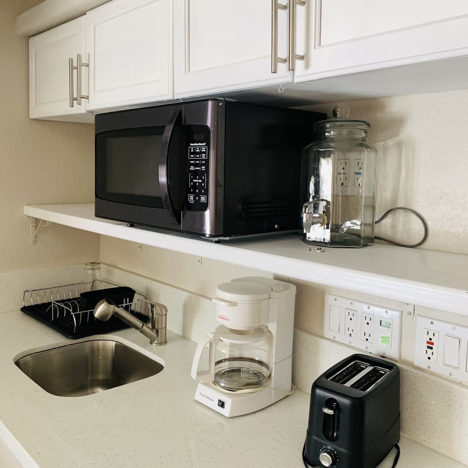 Available: microwave, coffee maker, toaster, small blender. 